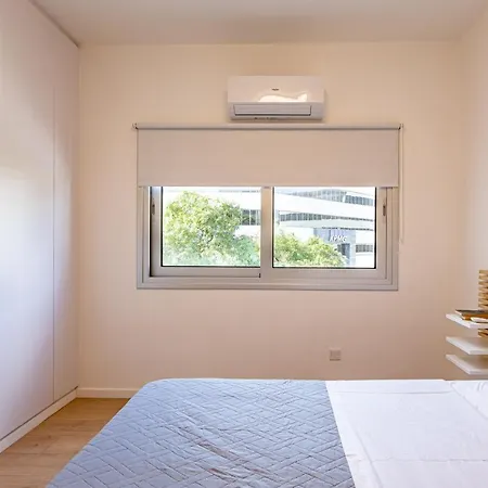 Center Apartment *