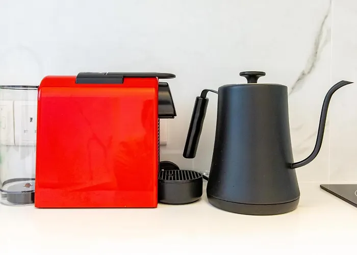 Center * 尼科西亚